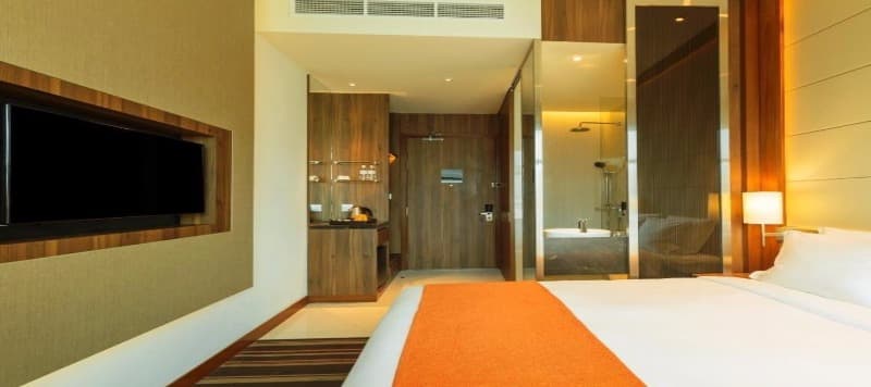 holidayinnsinagpore2